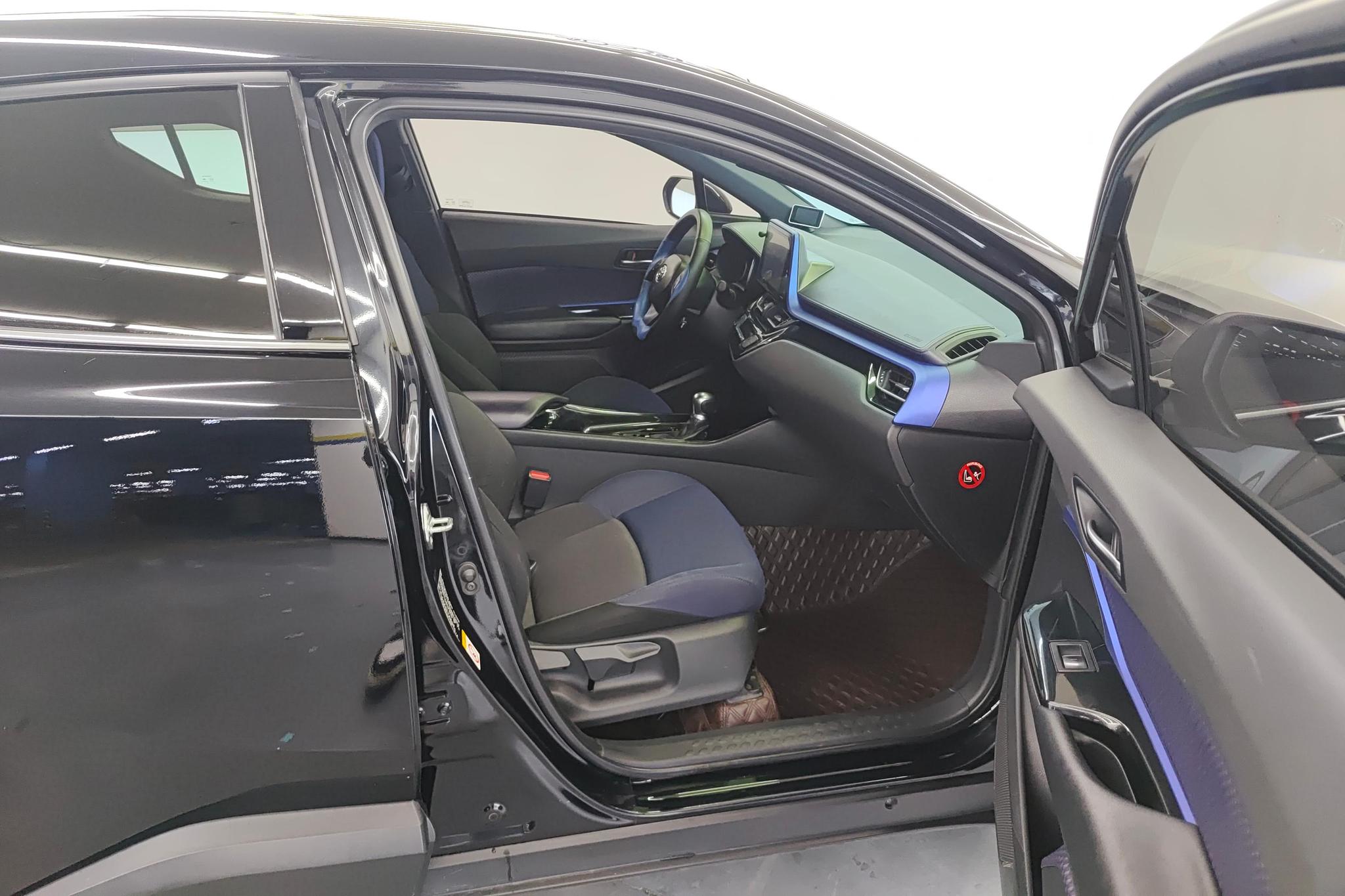 Toyota C-HR 2018 2.0L Lead V