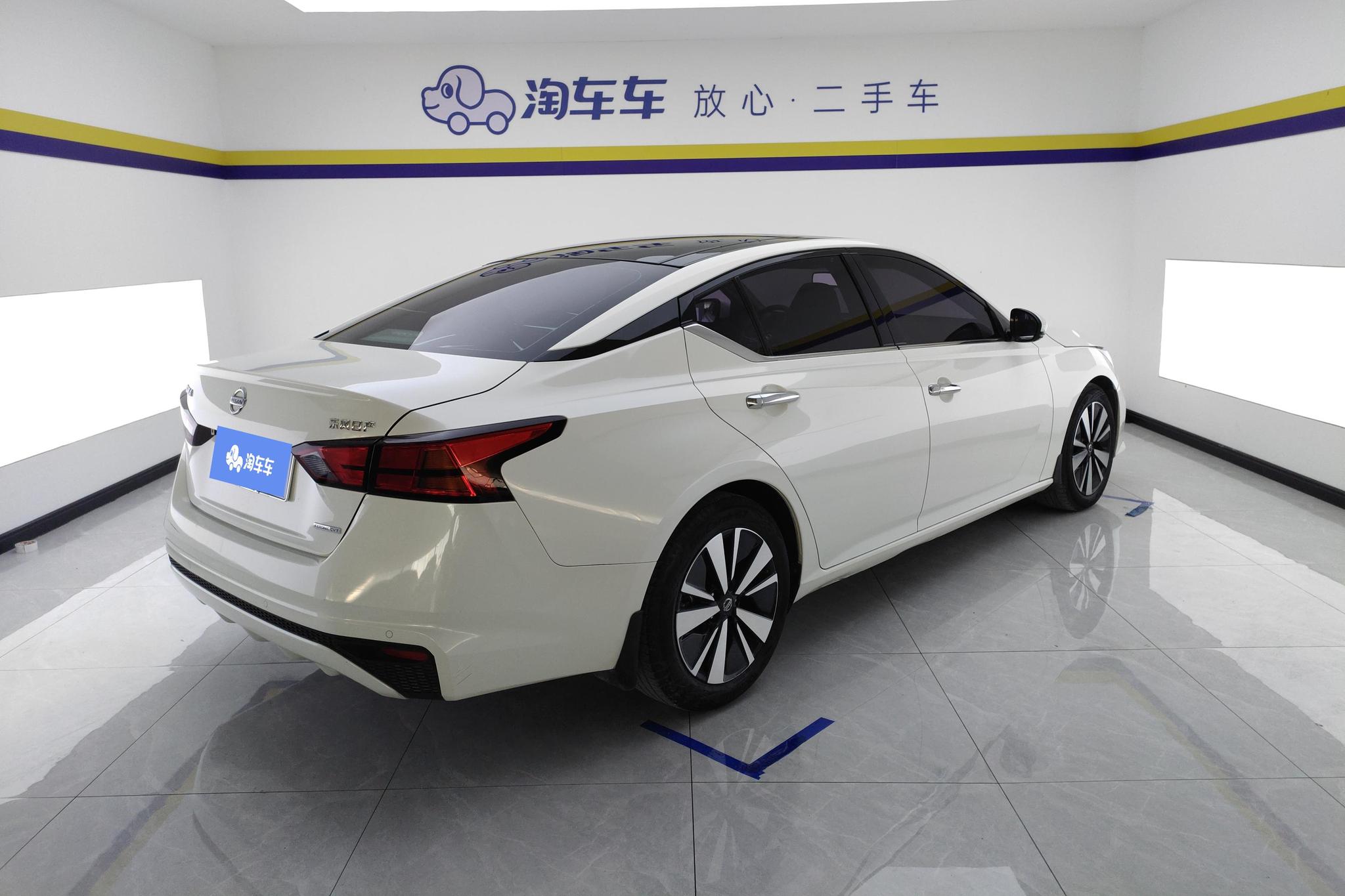 Nissan Altima 2019 2.0L XL Upper