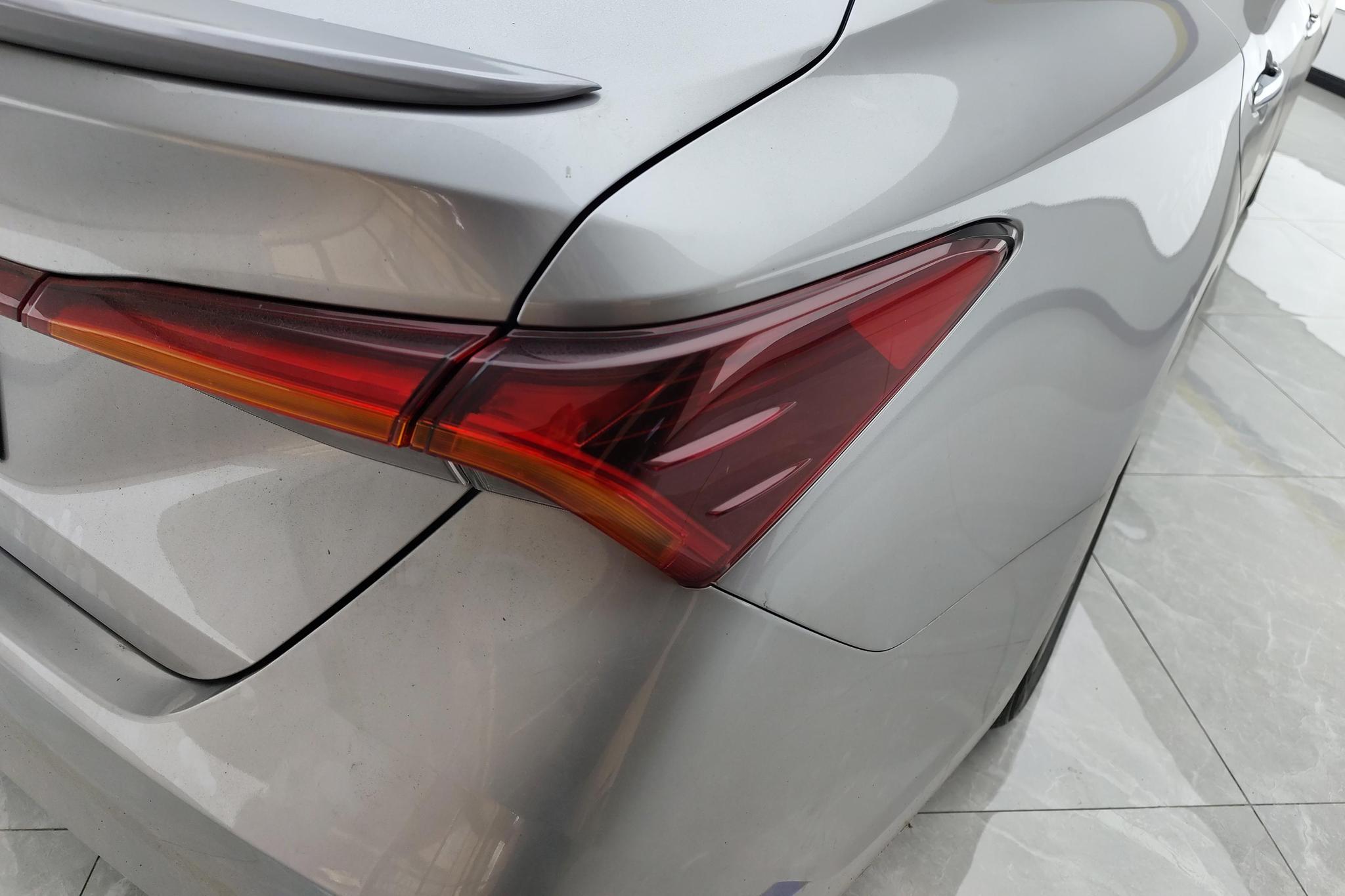Toyota Avalon 2019 2.0L Luxury VI