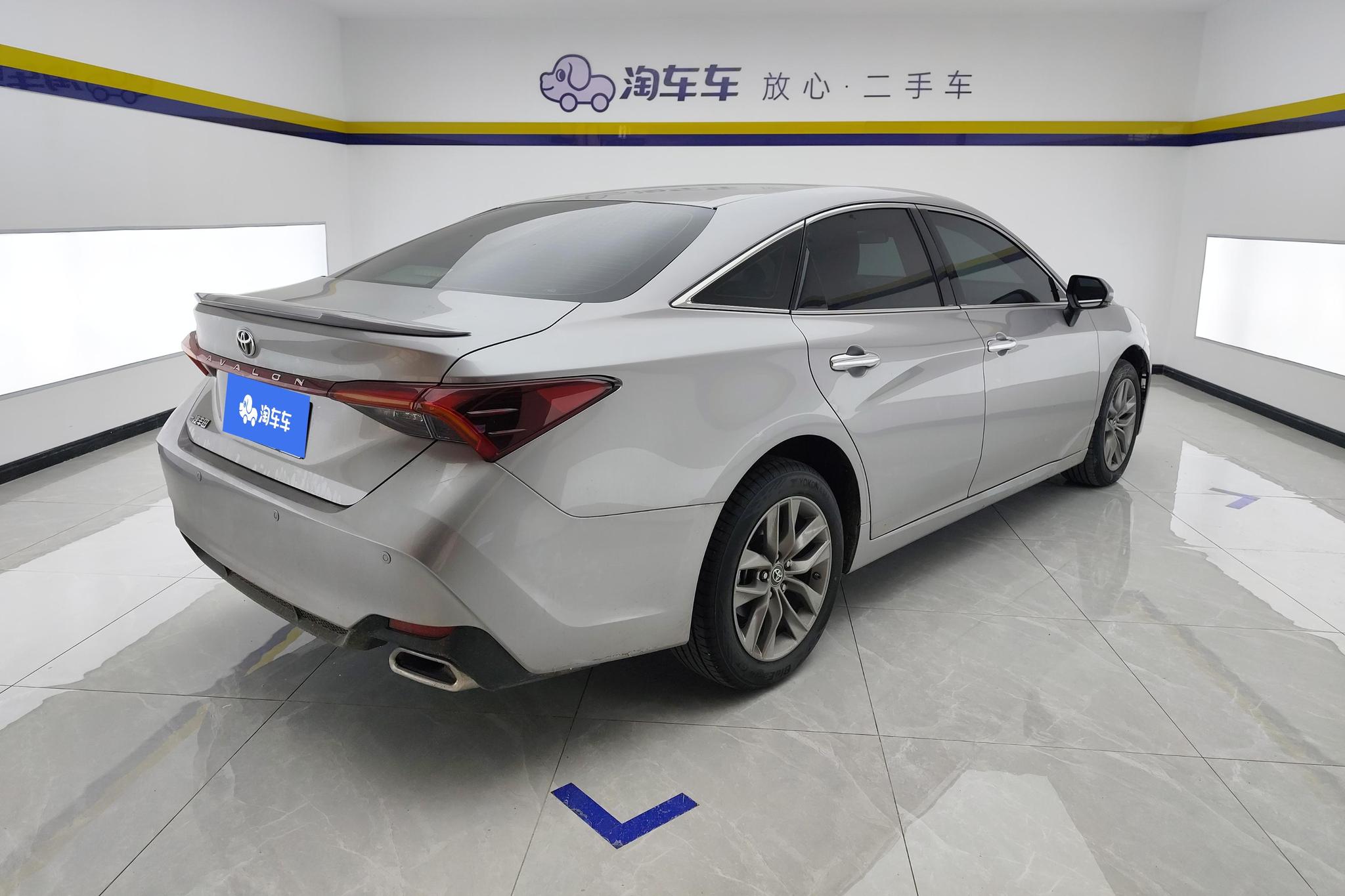 Toyota Avalon 2019 2.0L Luxury VI
