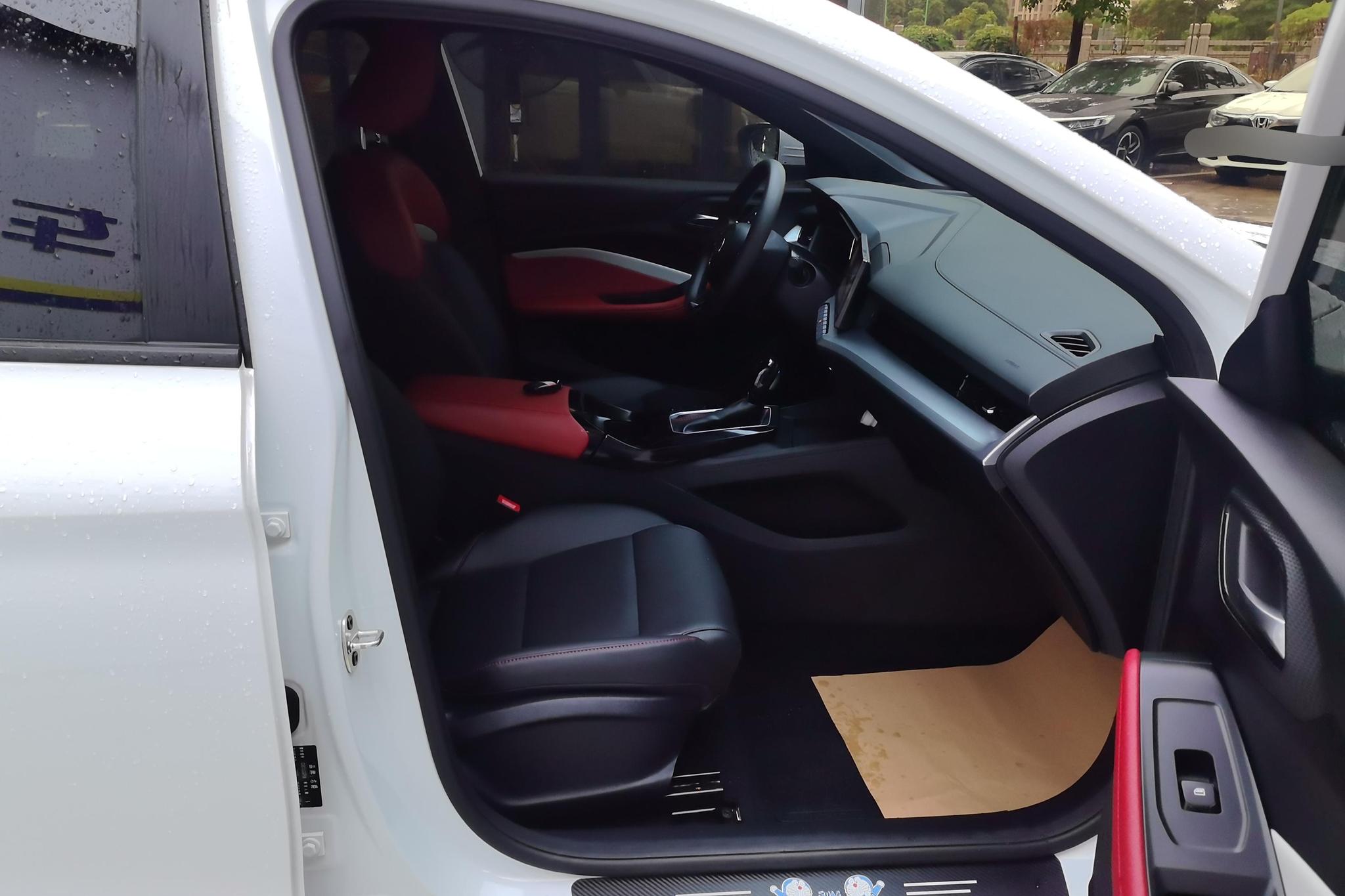 MG 5 2023 180DVVT CVT Luxury