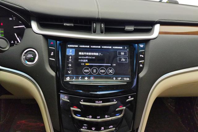 Cadillac XTS 2018 — фото 12