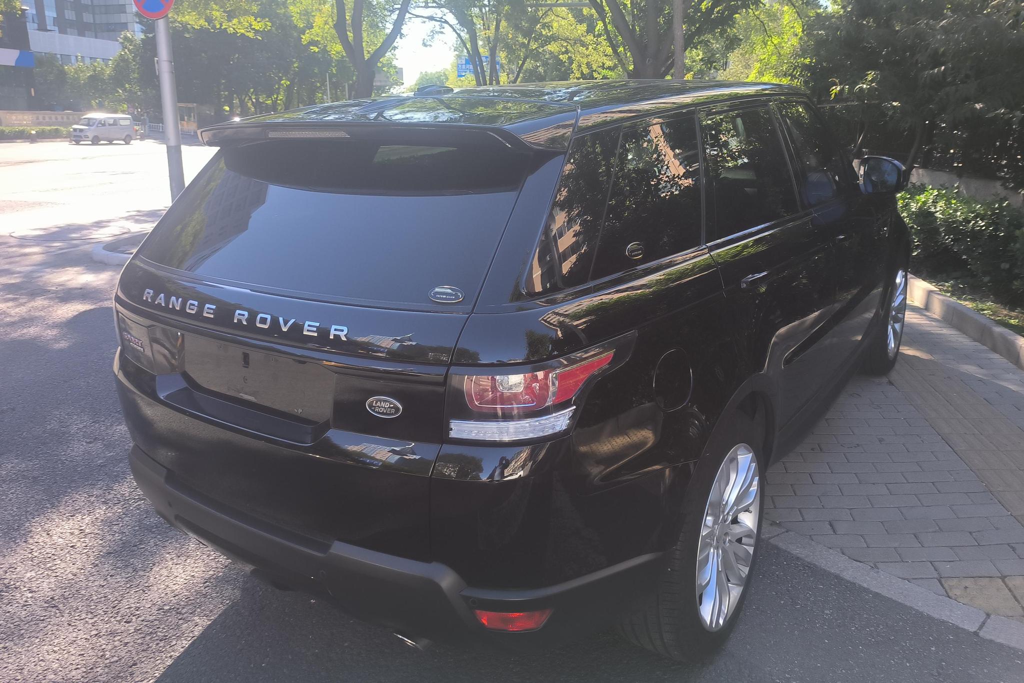 Land Rover Range Rover Sport Sport 2015 3.0 V6 SC HSE DYNAMIC