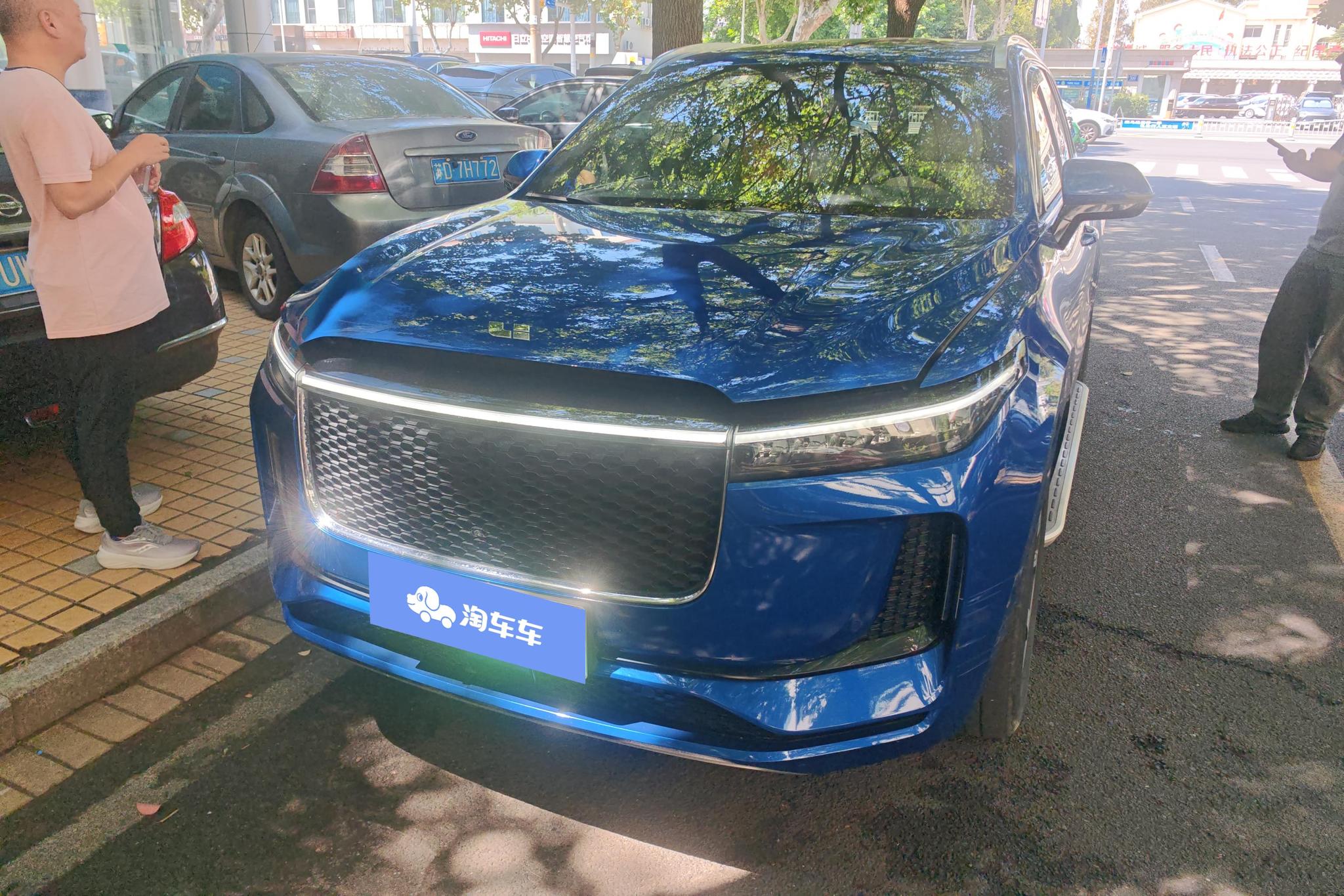 Li Auto ONE 2020 6 мест