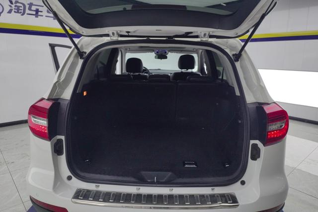 HAVAL H8 2015 — фото 17