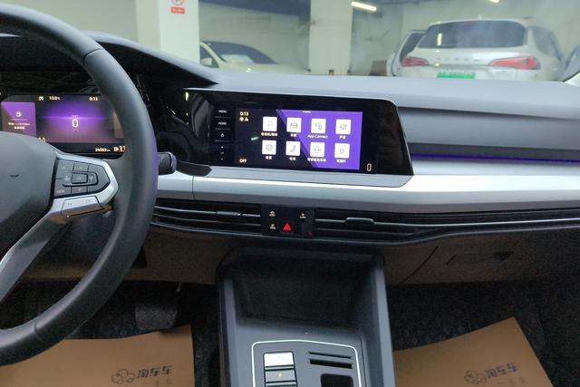 Volkswagen Golf 2024 Белый из Китая, фото 2