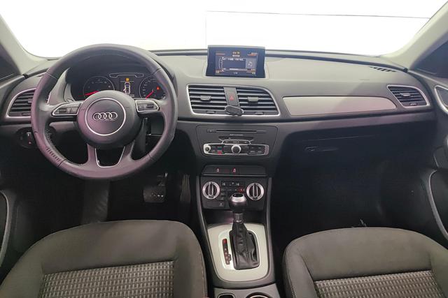 Audi Q3 2015 — фото 12
