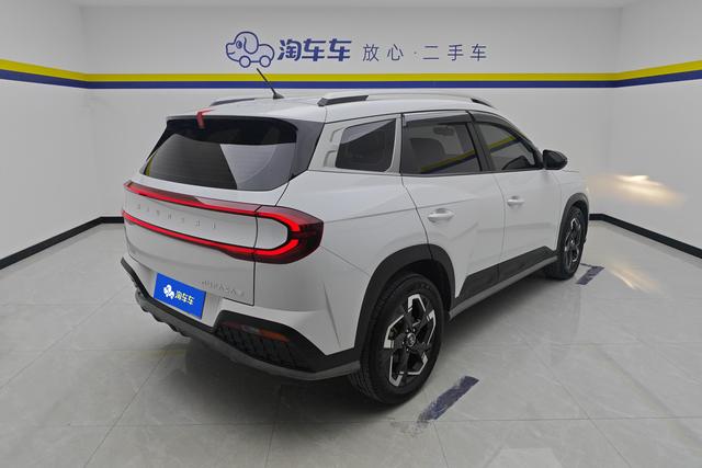 Hyundai ix35 2023 2.0 L DLX — фото 3