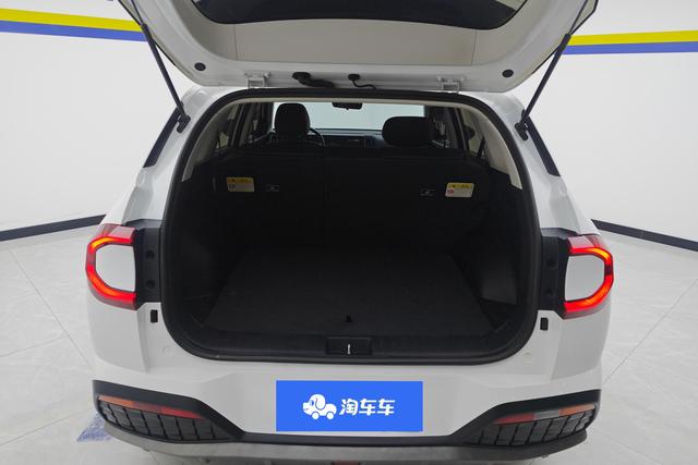 Hyundai ix35 2023 2.0 L DLX — фото 17