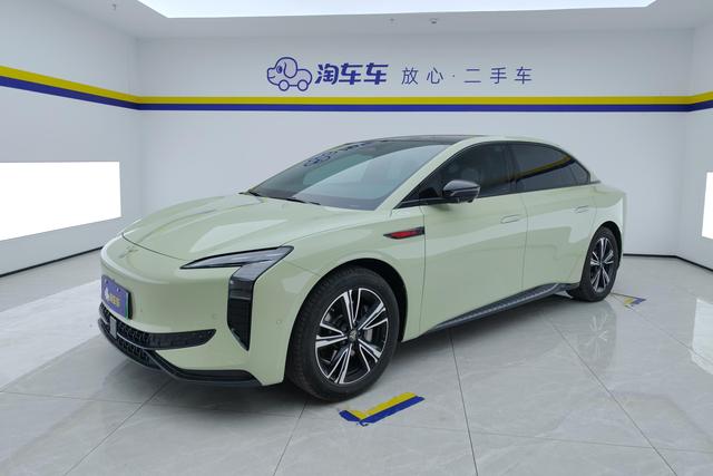 Red flag EH7 2024 Зеленый из Китая, фото 6