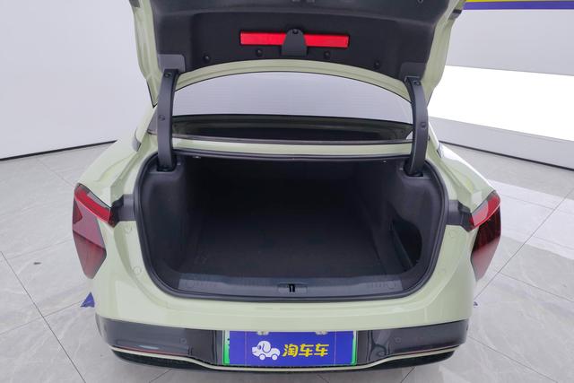 Red flag EH7 id 3810666 из Китая 12