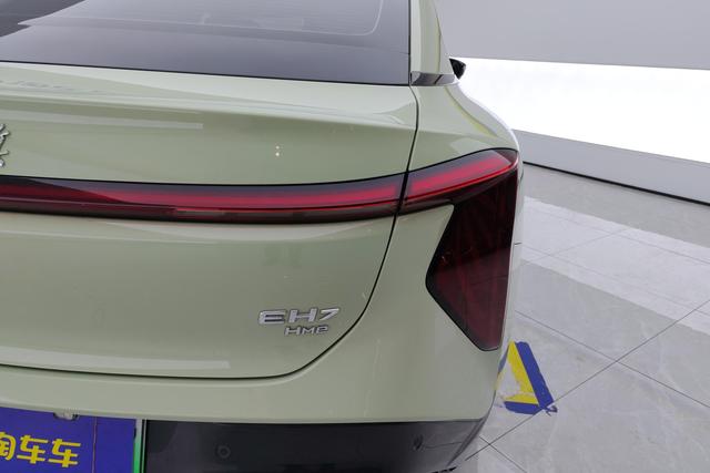 Red flag EH7 id 3810666 из Китая 13