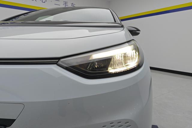 Volkswagen ID.3 2024 Белый из Китая, фото 3