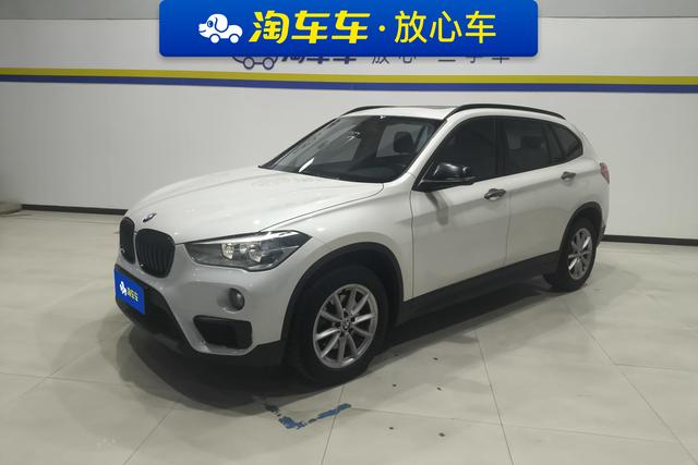 BMW X1 2018 — фото 1