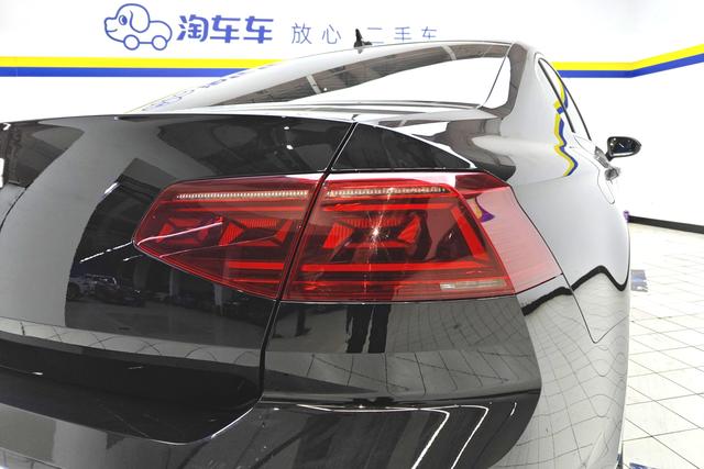 Volkswagen Magotan 2024 Черный из Китая, фото 4