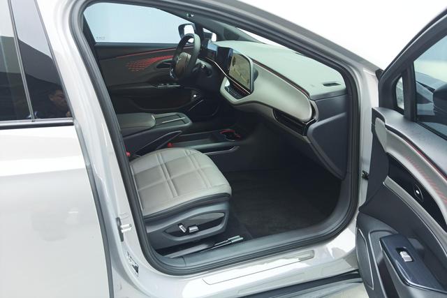 Red flag EH7 id 3803913 из Китая 8