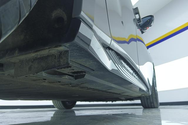 Red flag EH7 id 3803913 из Китая 10