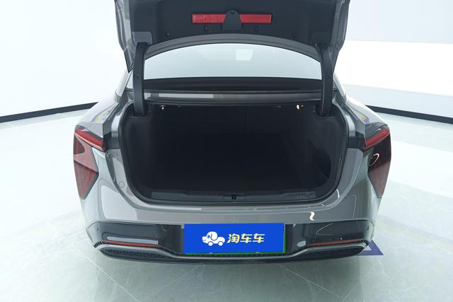 Red flag EH7 id 3803913 из Китая 16