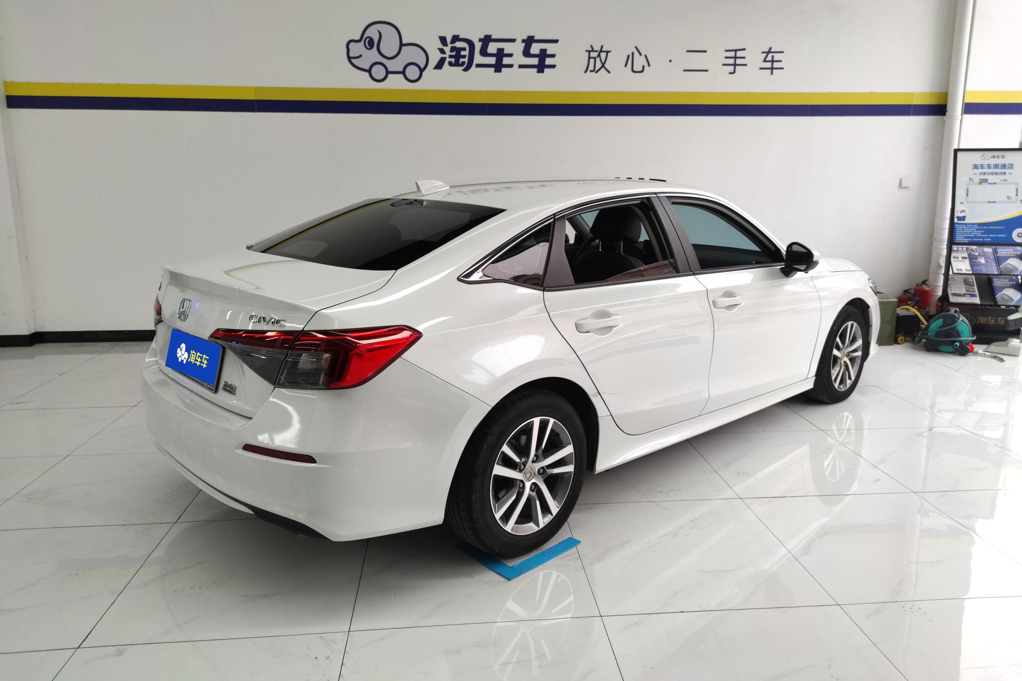 Honda Civic 2023 240TURBO CVT