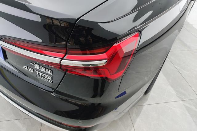 Audi A6L 2023 45 TFSI quattro — фото 7