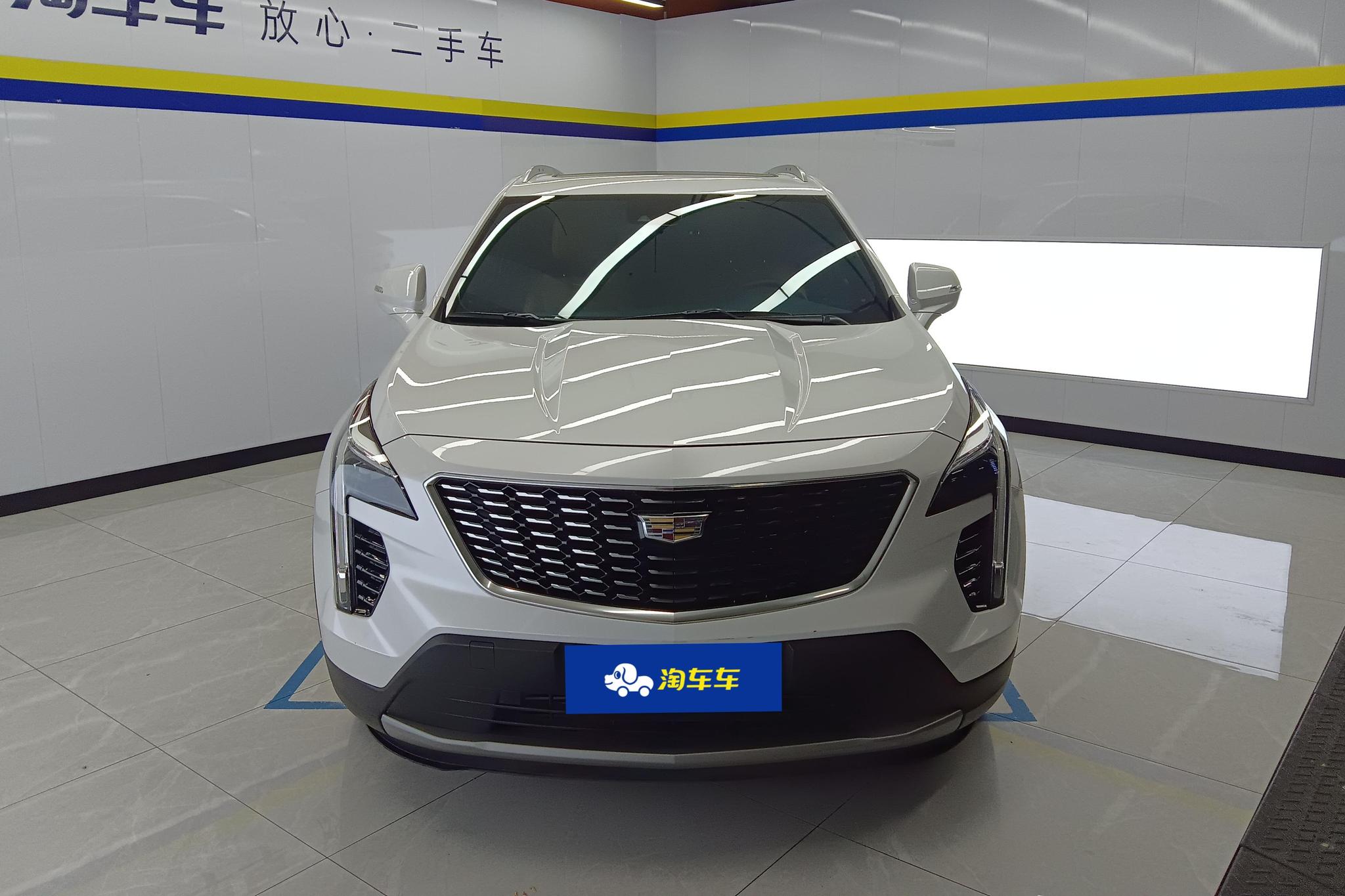 Cadillac XT4 2022 28T Luxury