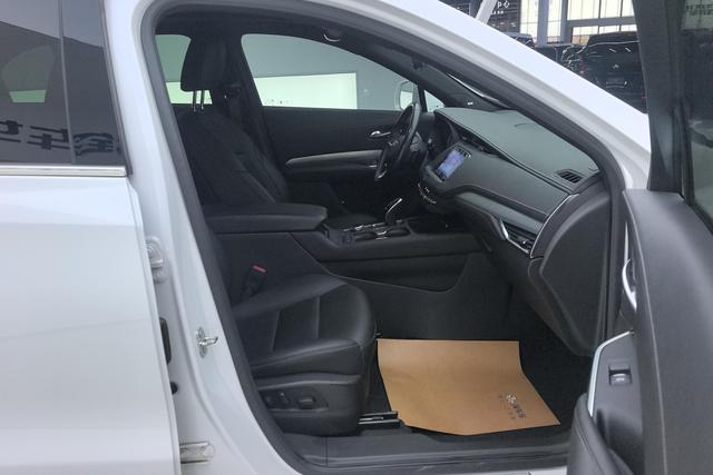 Cadillac XT4 2021 Белый из Китая, фото 2