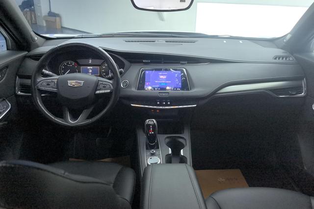 Cadillac XT4 id 3803872 из Китая 11