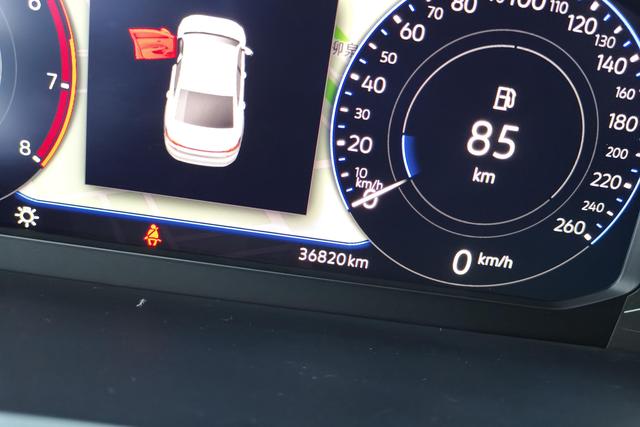 Volkswagen Passat 2023 330 TSI — фото 11