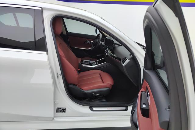 BMW i3 2022 — фото 11