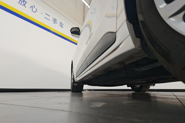 Ford Mondeo id 3857272 из Китая 10