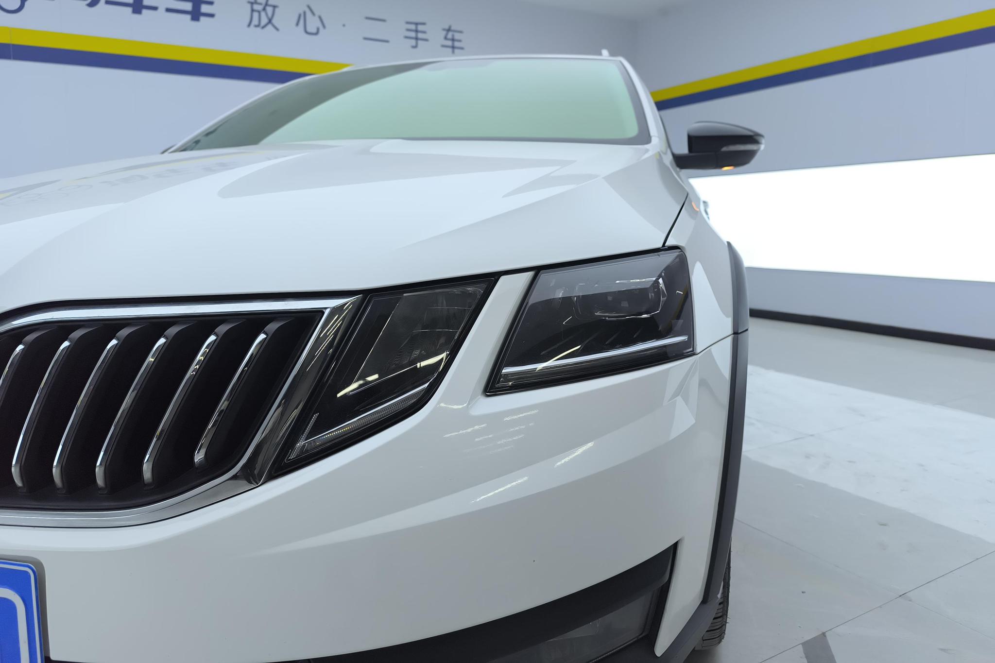 Skoda Octavia 2019 TSI280 DSG Luxury VI