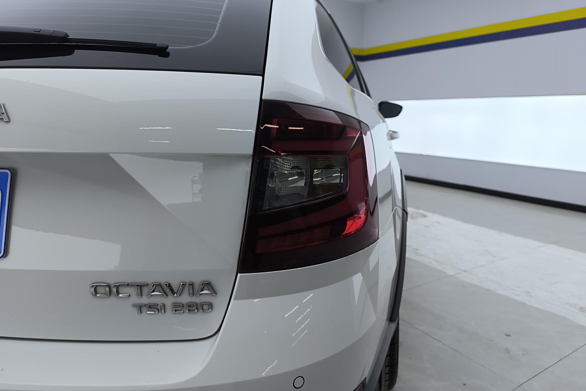 Skoda Octavia 2019 TSI280 DSG Luxury VI