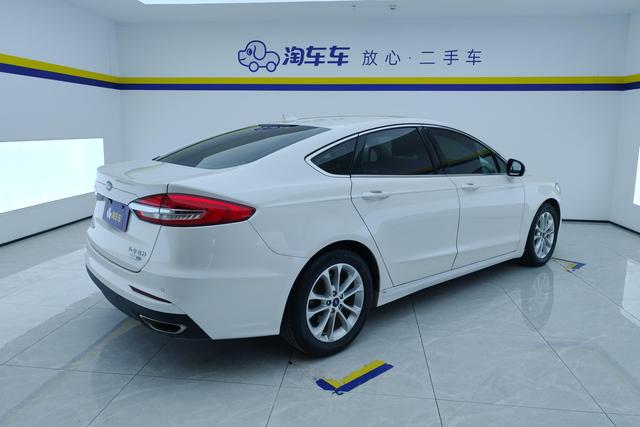Ford Mondeo 2022 Белый из Китая