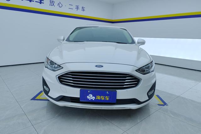 Ford Mondeo 2022 Белый из Китая, фото 5