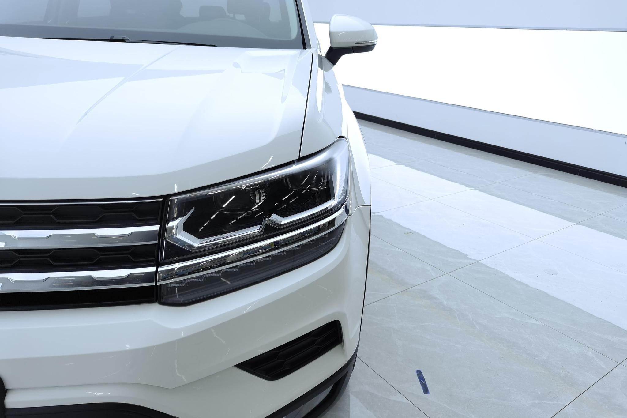 Volkswagen Tharu 2021 280TSI Luxury PLUS