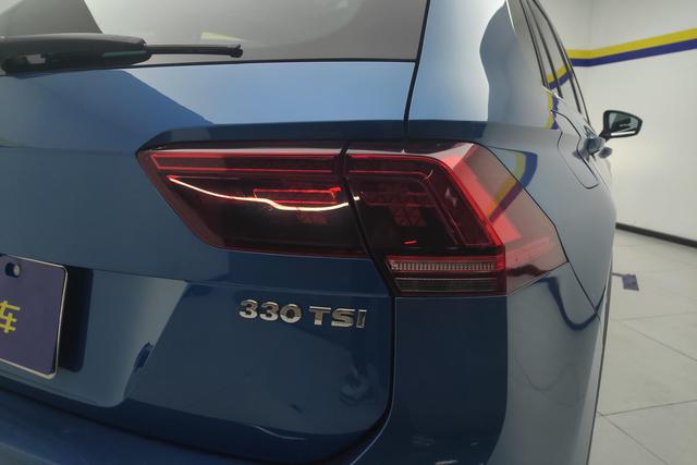 Volkswagen Tiguan 2017 330 TSI 4 WD — фото 6