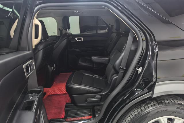 Ford Explorer 2020 — фото 16