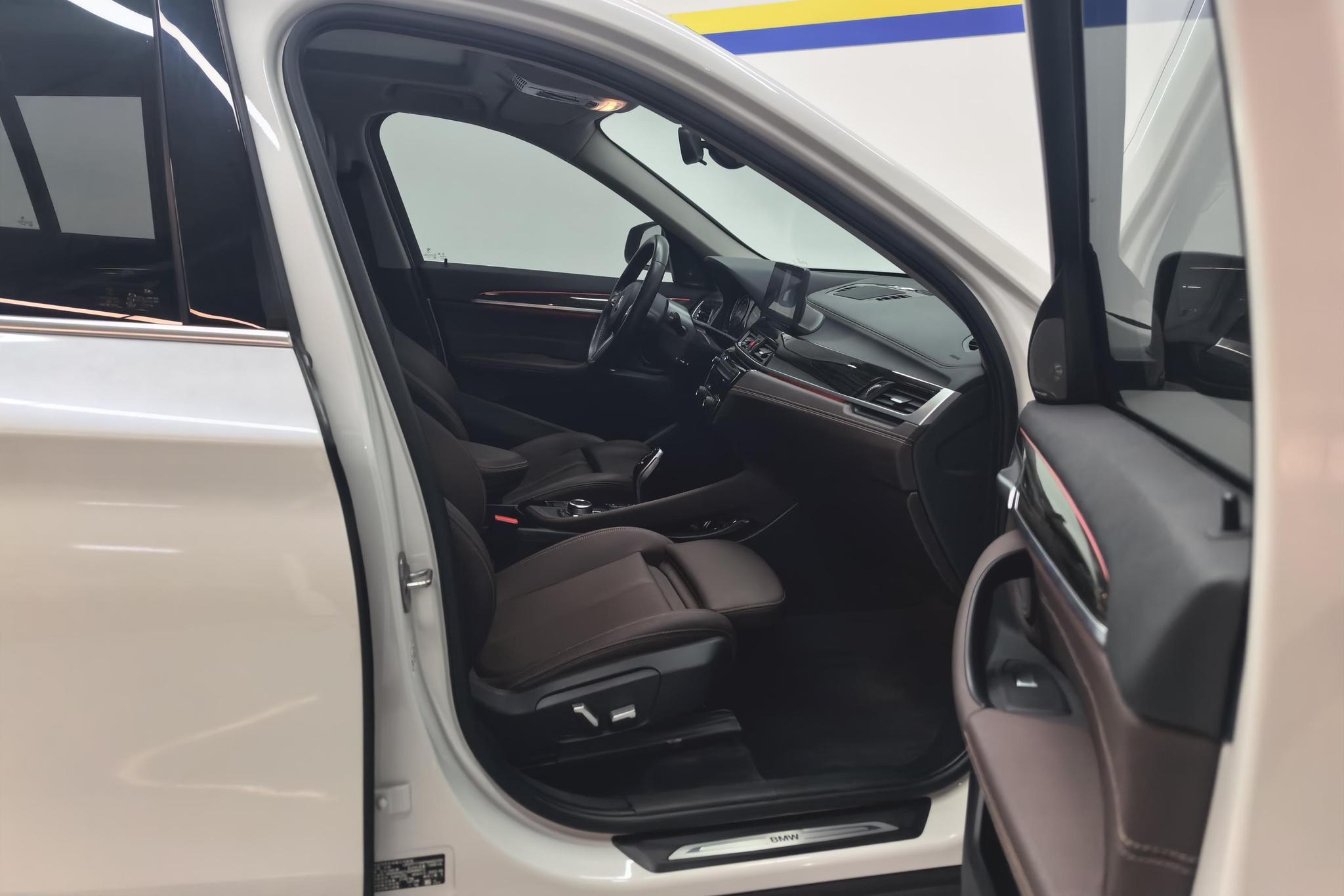 BMW X1 2022 xDrive25Li Premium
