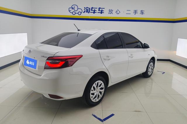 Toyota Vios 2022 Белый из Китая, фото 4