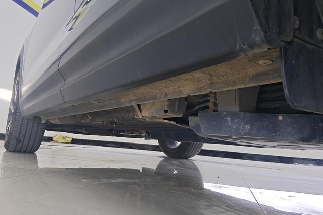 Lynk 06 EM-P 2022 Темно-серый из Китая, фото 3