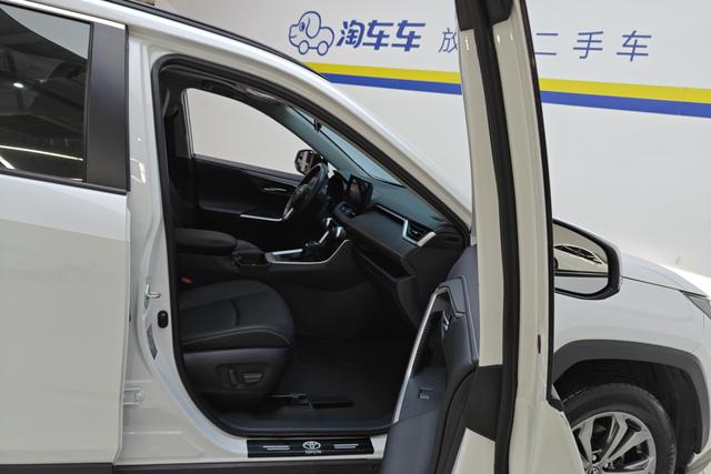 Toyota RAV4 Rongfang 2024 Белый из Китая, фото 2