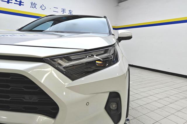 Toyota RAV4 Rongfang 2024 Белый из Китая, фото 5