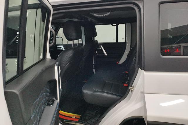 BAIC BJ40 2019 PLUS 2.3 T AT 4 WD VI — фото 16
