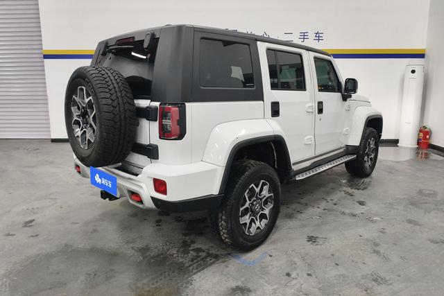 BAIC BJ40 2019 PLUS 2.3 T AT 4 WD VI — фото 3