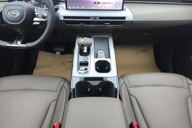 Trumpchi GS4 2024 MAX 1.5 TGDI — фото 12