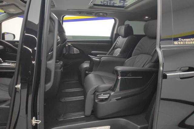 Trumpchi M8 2024 2.0 TGDI — фото 16