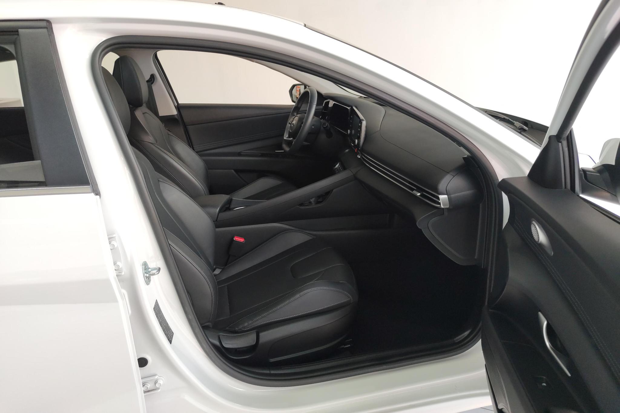 Hyundai Elantra 2022 1.5L CVT GLX Elite