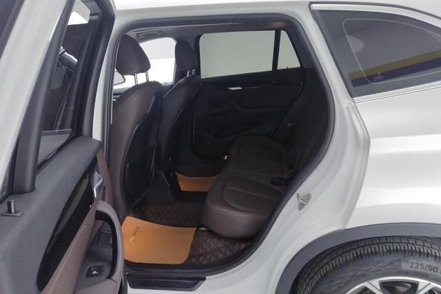 BMW X1 2020 — фото 16