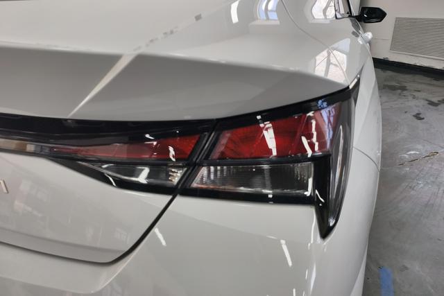 Hyundai Elantra 2023 1.5 L CVT GLX — фото 5