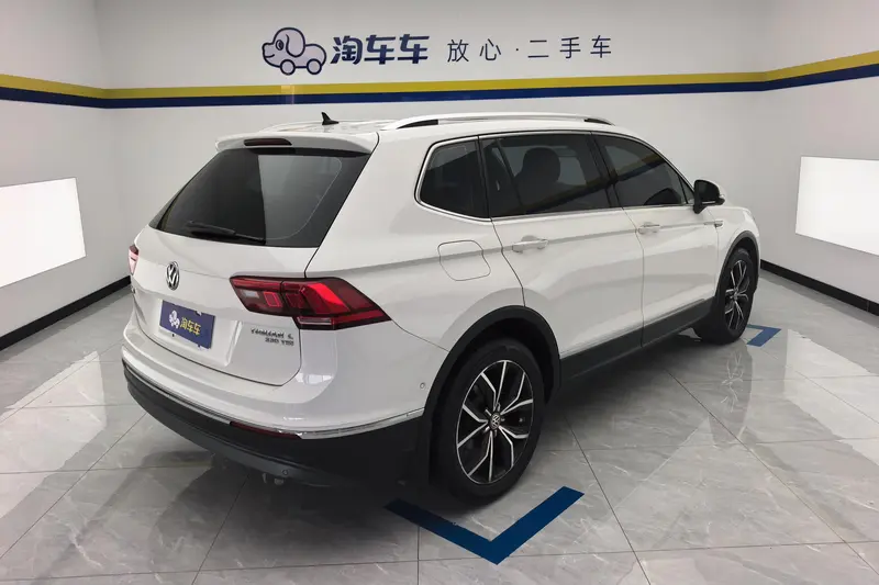 Volkswagen Tiguan L — фото 3